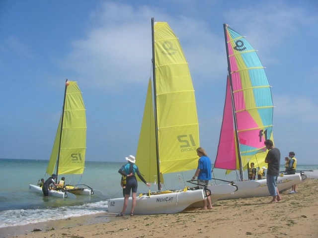  Sailing school for children and adults 